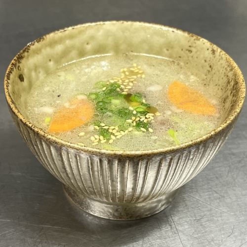 一口テールスープ