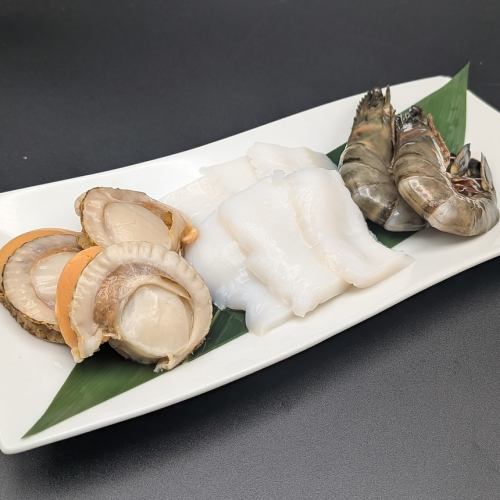 海鮮盛り（イカ・ホタテ・有頭海老）