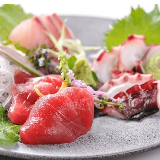 選び抜かれた鮮魚を産地直送でご提供しております。