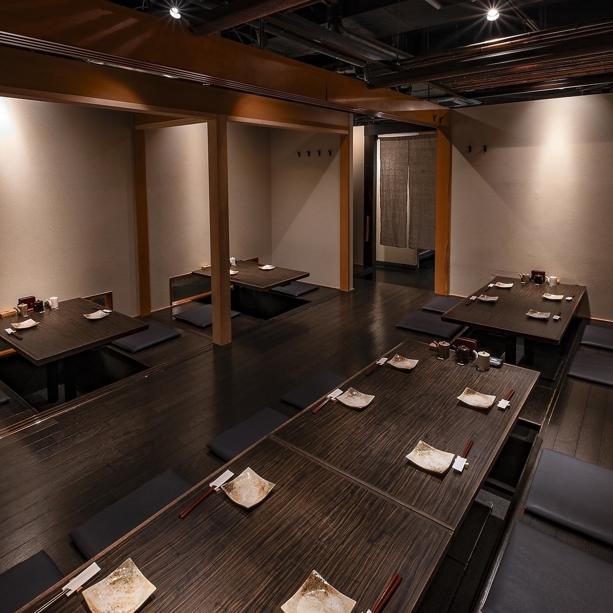 当店の掘りごたつ座敷席は少人数～大人数のご宴会を開催可能です