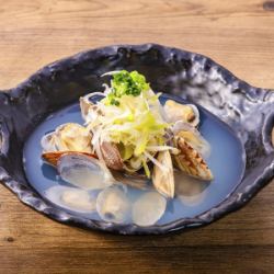 浅利の酒蒸し　三つ葉