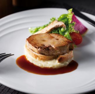 【仅限晚餐】香煎鹅肝配苦艾酱