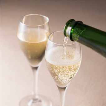 【女生聚会套餐】周末及节假日午餐半自助餐（最多3小时）