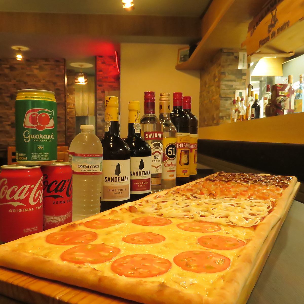 ドリンクバー付き!ピザ食べ放題コースをお子様から皆で楽しめる
