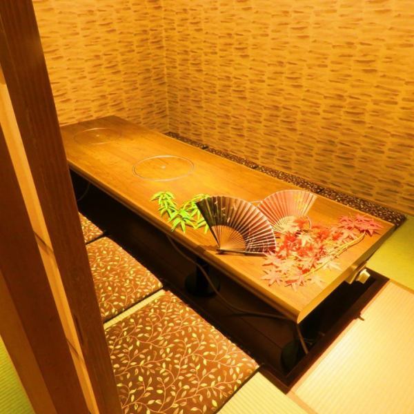 [OK for 2 to 36 people! Completely equipped with private rooms !!] We have prepared completely private rooms according to the number of people so that you can enjoy kushikatsu in a relaxed private space ★ Up to 36 people are OK !! Private room space is a family Very popular with children and children ♪