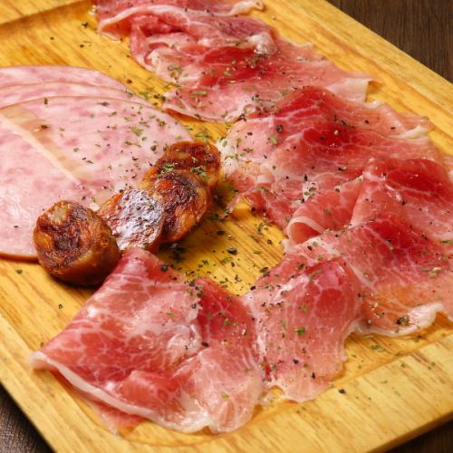 Assorted raw ham salami