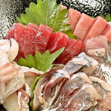 ≪お値打ち価格でご提供!≫お造り盛り合わせ(税込1,650円)