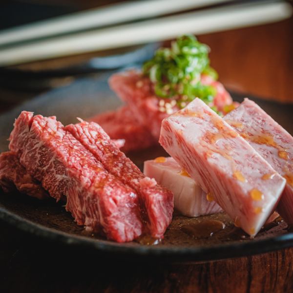 Enjoy a variety of meat delights along with carefully selected drinks.