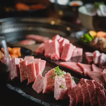 120分飲放題付◆贅沢な日常使いに。看板二種を堪能【~暁~】全11品 8,000円※料理のみ7,000円