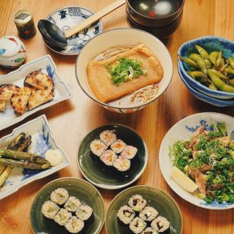 【当天的宴会也可以！】铺上葱花和招牌开胃菜卷，最后来一份荞麦面♪ 3,500日元，含2小时无限畅饮