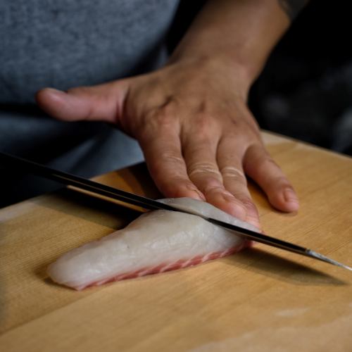 [Excellent freshness and exquisite flavors created by seasonings from Ehime Prefecture]