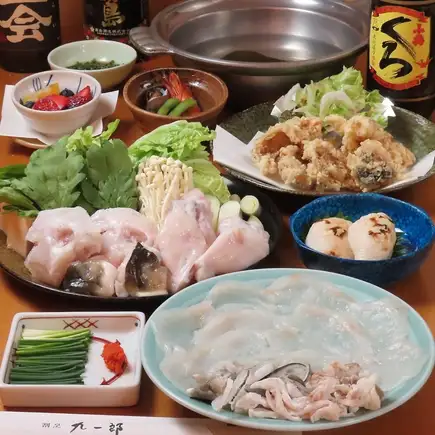 <Reservations Required> Farmed Pufferfish Course: 7 dishes including pufferfish sashimi, fried pufferfish, and pufferfish milt. 17,600 yen (tax included)
