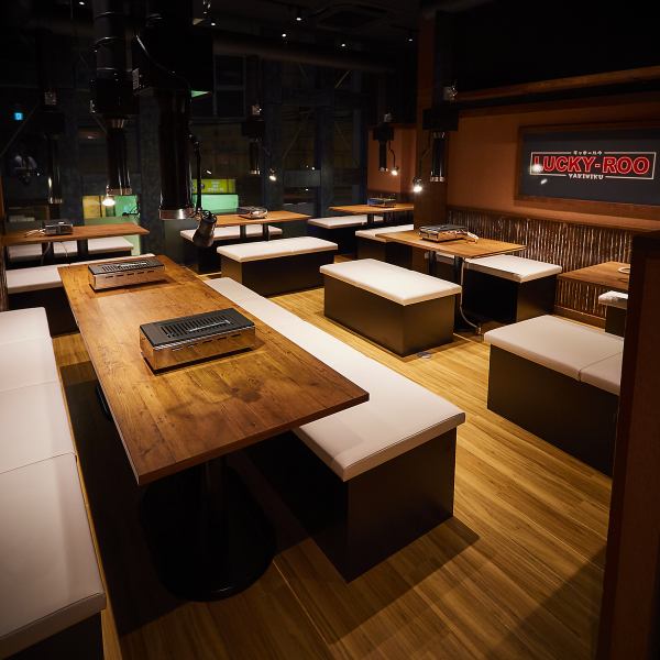 もちろん盛大な宴会も承っておりますよ♪当店厳選のお肉を10種類堪能できる「おまかせコース」はスタッフが部位に合わせて美味しく焼き上げる当店自慢のコース。またフォトジェニックな肉ケーキは特別な日にのサプライズに。皆様のご来店お待ちしております！
