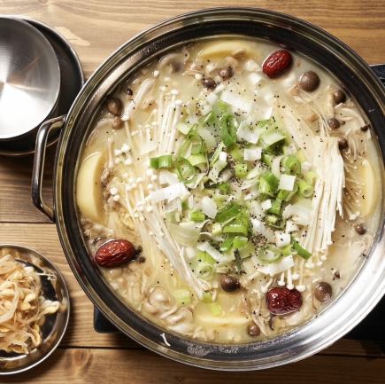 濃厚白湯スープのタッカンマリ食べ放題4,400円　 2時間制（LO:90分後）