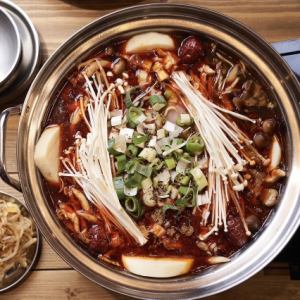 麻辣火鍋スープのタッカンマリ 2人前