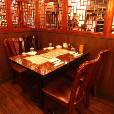 【It is possible to guide up to 20 people in a fully-private room!】 In a calm atmosphere of a small private room, you can enjoy full-fledged Chinese cuisine proudly ♪ Company banquet and drinking party, girls' society, birthday party, gong room etc. You can use it in various scenes.Please do not hesitate to contact us!