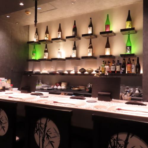 落ち着いた雰囲気の店内