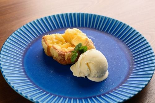 French toast tempura with vanilla ice cream