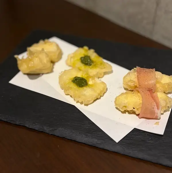 【Most Popular & Recommended Tempura♪】A creative tempura platter featuring three kinds of cheese★