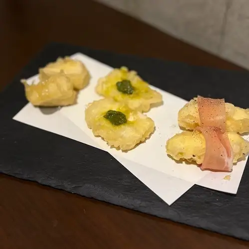 【Most Popular & Recommended Tempura♪】A creative tempura platter featuring three kinds of cheese★