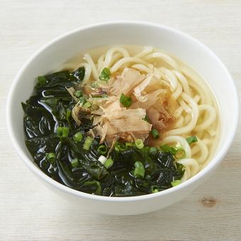 わかめたっぷりうまだしうどん