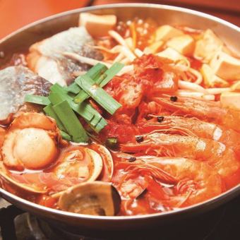 Seafood hotpot/Seafood stew hotpot