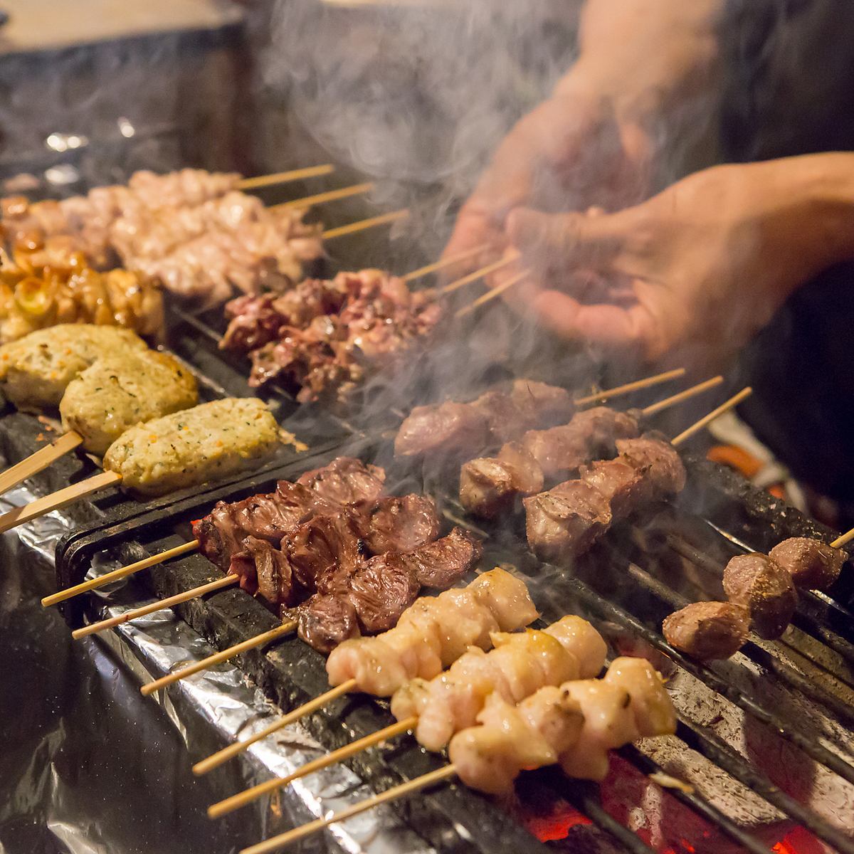 ジューシーで香ばしい、火の鳥自慢の絶品焼鳥をご賞味下さい♪