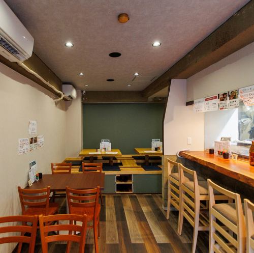 We accept reservations for parties of 15 or more! Please feel free to contact us. Come and have fun with your friends.