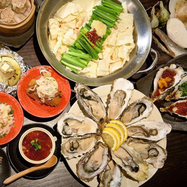 新鮮な海鮮と、各地の日本酒・焼酎など豊富にご用意してお待ちしております☆