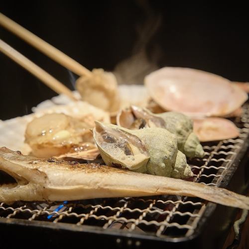 【オホーツクの味覚をぜひ当店で！】海鮮炉端焼き「網走産活ほたてのバター焼き」450円（税込）より各種