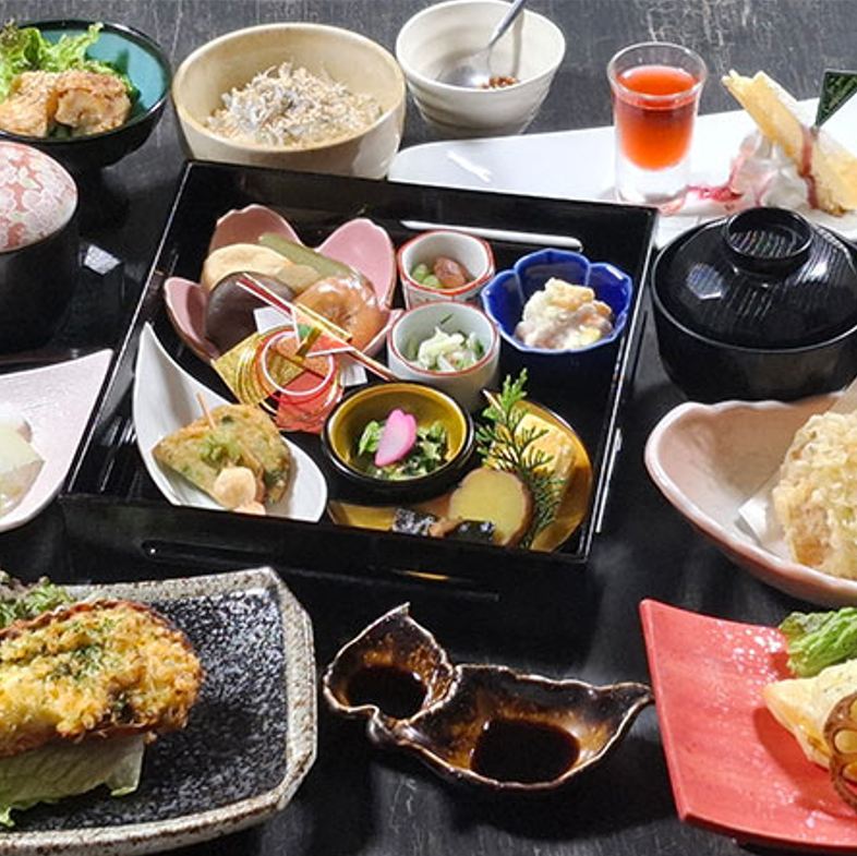 贅沢なコースを会話と共にお楽しみくださいませ。