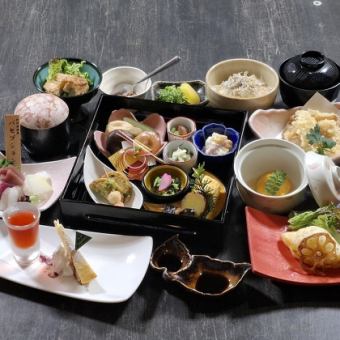 会席　結　デザート付きコース　４５００円【90分or120分飲み放題付き＋1700円～】