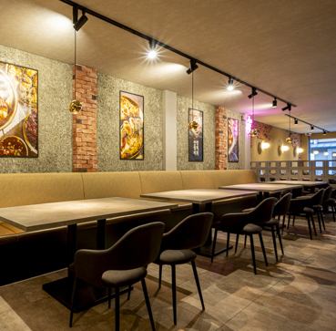 【様々なシーンでご利用可能です】会食や接待、デートや女子会、一人食べ飲みから友人やご家族に至るまで様々なシーンにご利用できます♪是非一度お越しください！