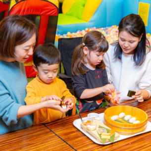 Children's sushi making experience