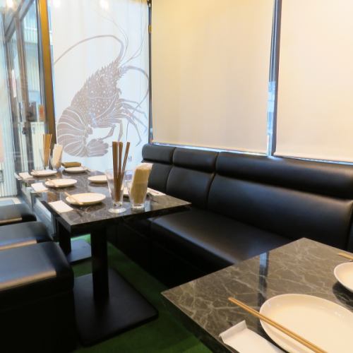 ゆったりしたソファー席♪