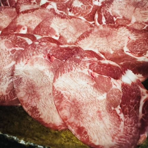 【ジューシーな旨み】上牛タン(塩ダレ)の魅力をご堪能あれ/1,390円(税込)