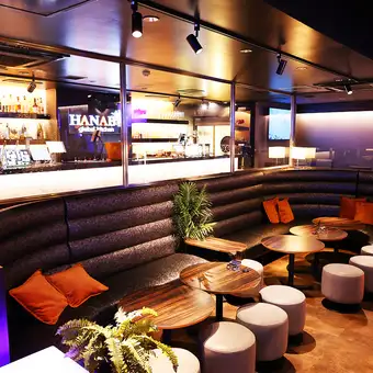 Perfect for small groups! Our casual table seating is ideal for meals with friends! Why not fully enjoy the stylish atmosphere and delicious food?
