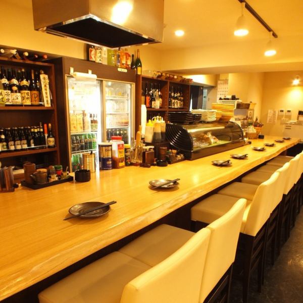 【Counter Seat】 Feel free for one person ... ♪ Counter seat! It is also popular for couple people ☆