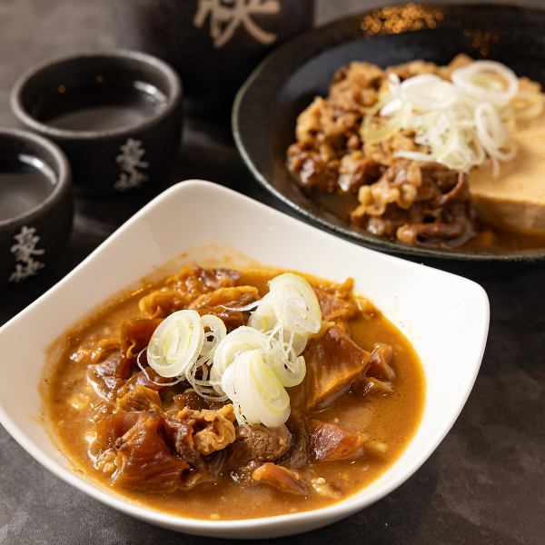 【当店の名物！】名物どて煮/肉豆腐◆自家製味噌の深いコク
