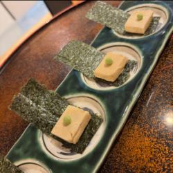 用醬油醃製的奶油奶酪