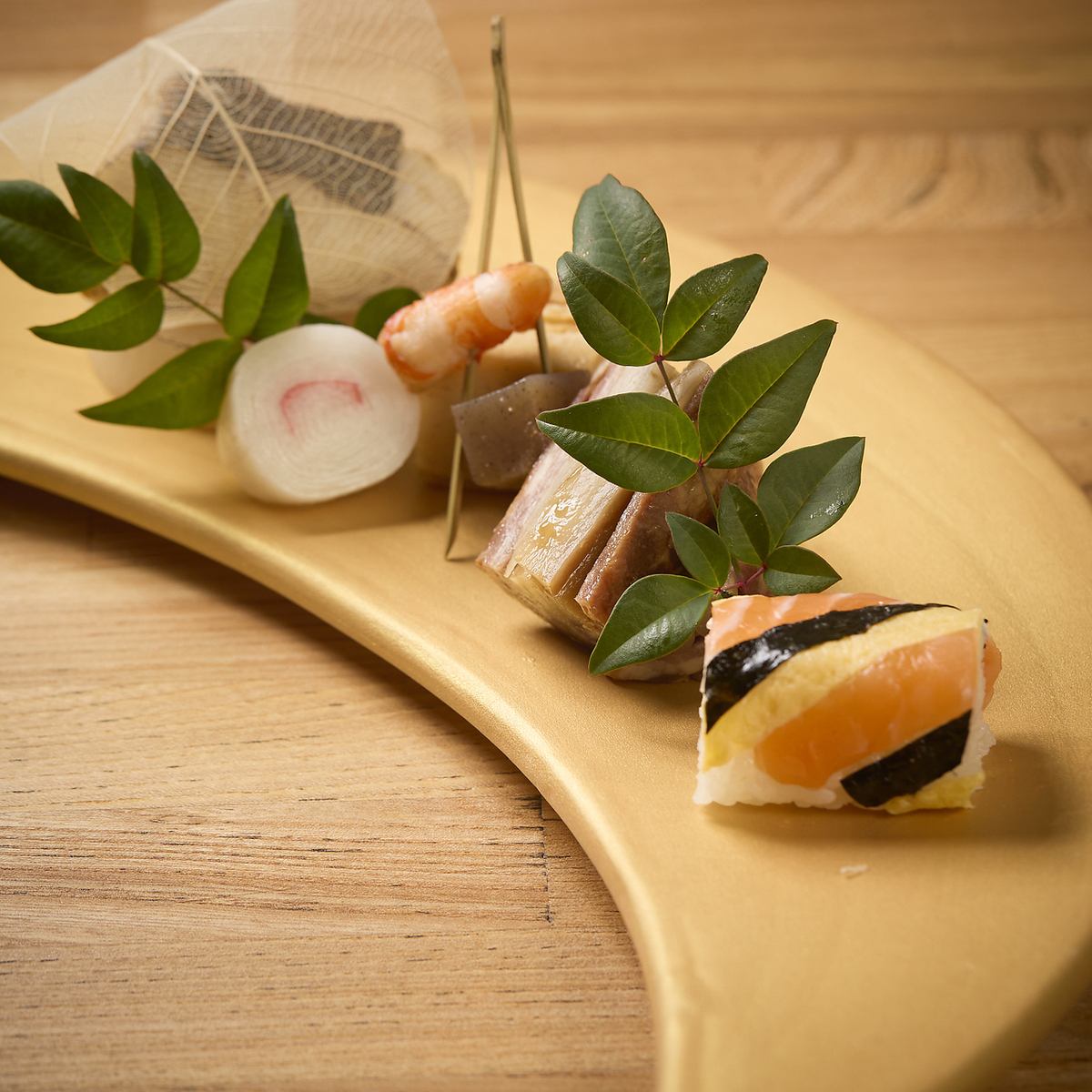 旬な味覚をご堪能！四季折々の食材を生かした日本料理をご提供♪