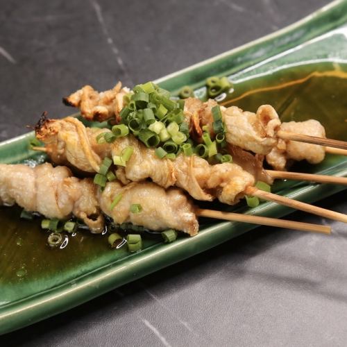 パリもち鶏皮ぐるぐるポン酢(3本)