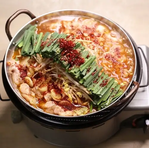 ピリ辛味噌もつ鍋