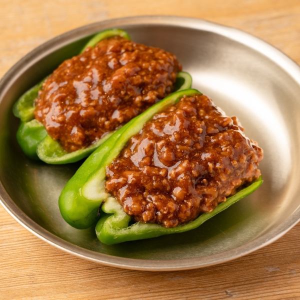酒場料理、其処にアリ。300円台～餃子以外にも安くて旨いこだわりのメニューをご用意