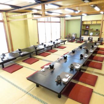 [紫藤（富士）二楼]榻榻米，桌椅组合使用，相当于15至40人。