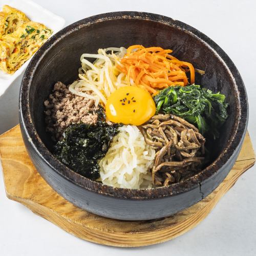 Stone cooked bibimbap