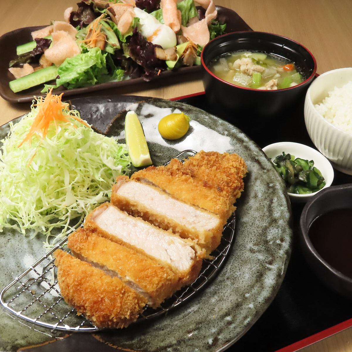 こだわりのとんかつをご用意!