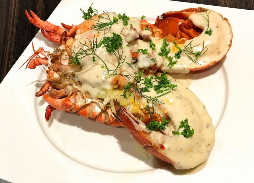 Whole roasted lobster Super limited edition *No reservations
