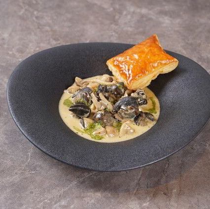 Escargot and mushroom fricassee
