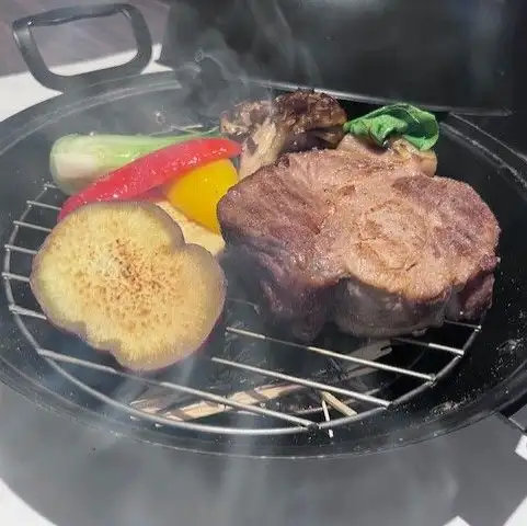 岩中豚肩ロースの藁焼き（250g）